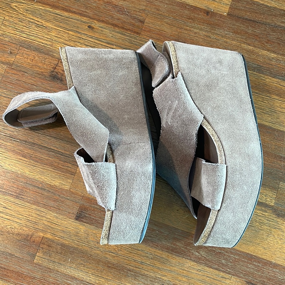 Pedro Garcia‎ Tan Suede Platform Sandals - Size 41 11 - Picture 4 of 12